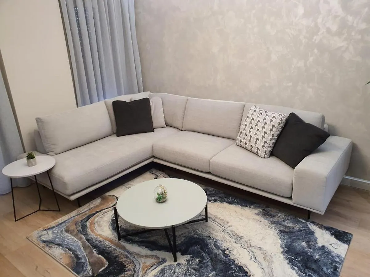 Lois Apartment Tirana